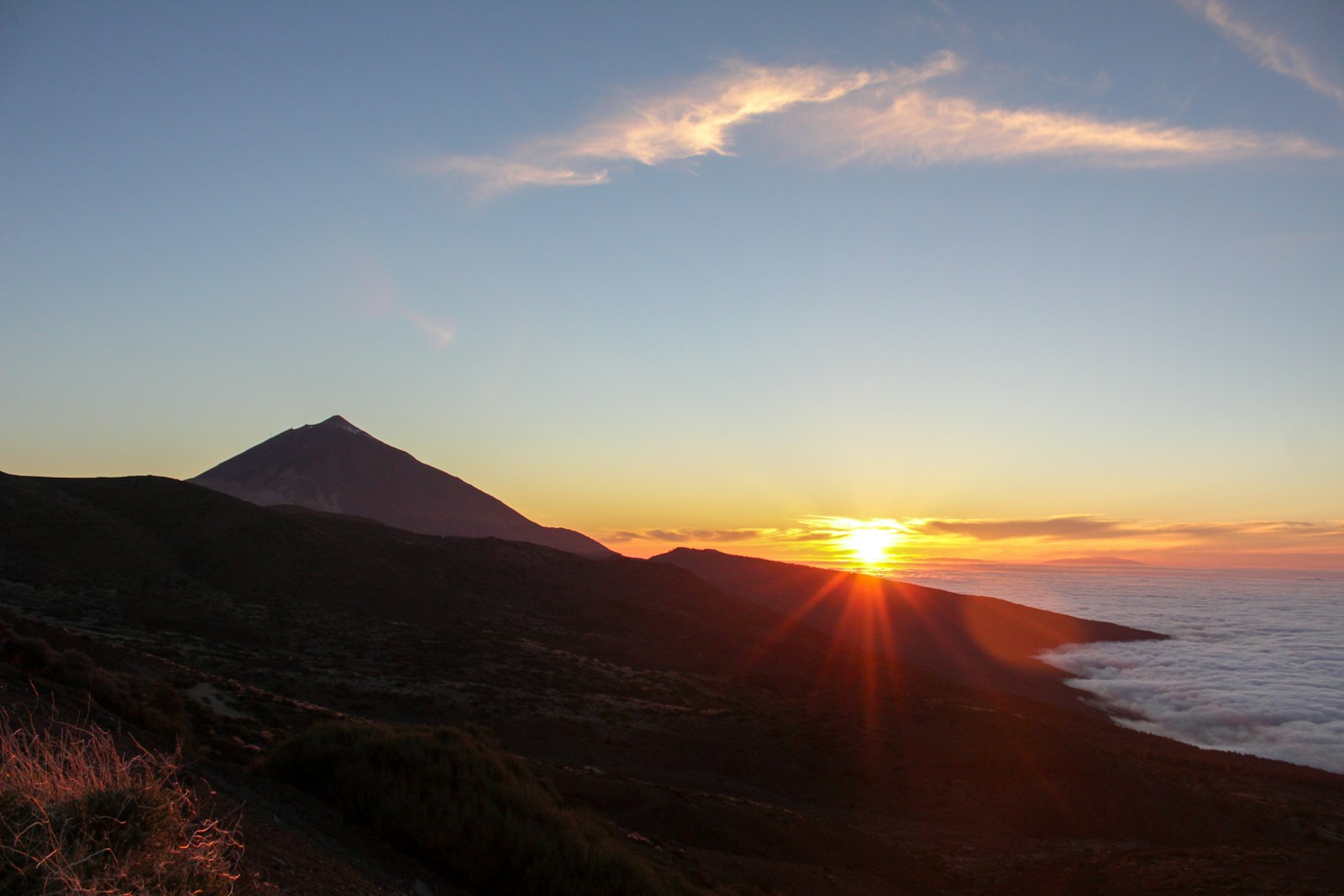 19 4K beach sunset background 4K beach sunset background, Canary Islands sunset wallpaper, nature ocean sunset 4K, Sunset Canary Islands 4K UHD Wallpaper, tropical sunset wallpapers UHD Sunset, Canary Islands 4K UHD Display screen wallpaper – A Golden Escape into Paradise 4K beach sunset background Sunset, Canary Islands 4K UHD Display screen wallpaper – A Golden Escape into Paradise